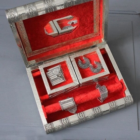 Indian wooden jewelry box silver