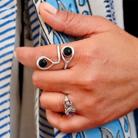 Indian silver ring with 2 black onyx stones