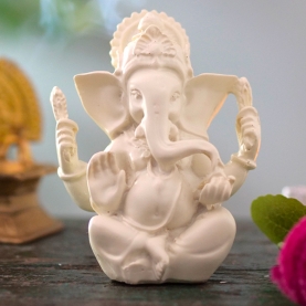 Indian hindu god Ganesh statue