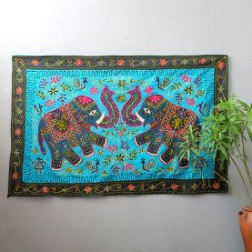 Tissu mural indien brodé en coton Eléphants noirs