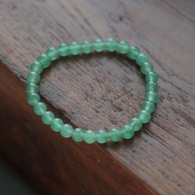 Bracelet with green aventurine stones