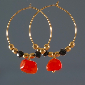 Indian creole earrings golden metal with carnelian