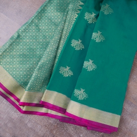 Saree indien complet satiné vert et doré