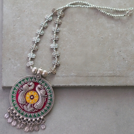 Collier indien ethnique rouge et jaune