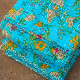 Dessus de lit indien Kantha artisanal imprimé bleu