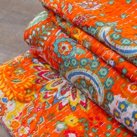 Dessus de lit indien Kantha artisanal imprimé