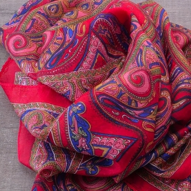 Foulard indien en soie rouge et bleu