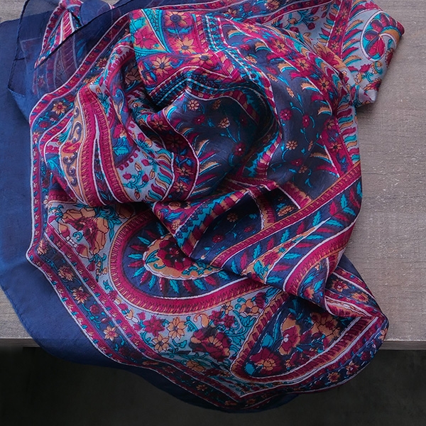 Foulard indien en soie carré marine et rose