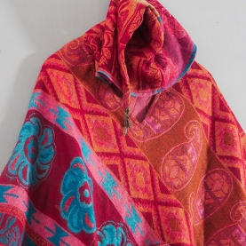 Nepalese woolen poncho red and blue