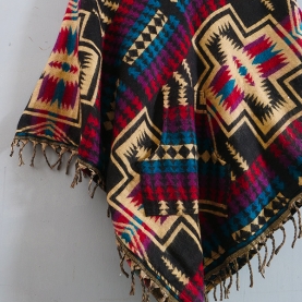 Nepalese woolen poncho black and red