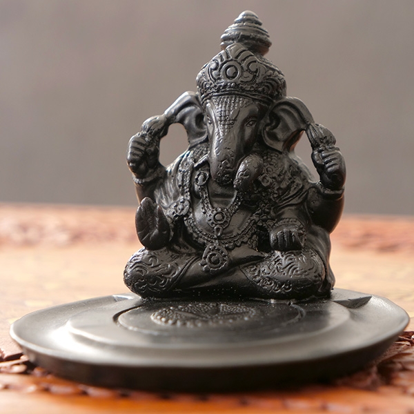 Porte-encens Ganesh noir en résine