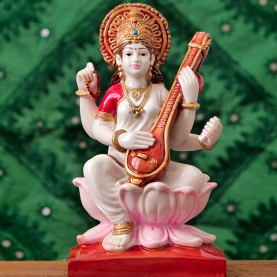 Indian hindu goddess Saraswati statue