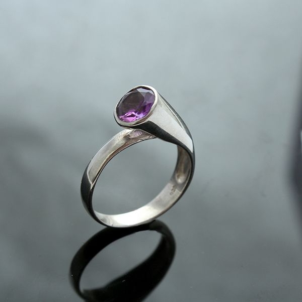 Indian silver and amethyst stone ring S8